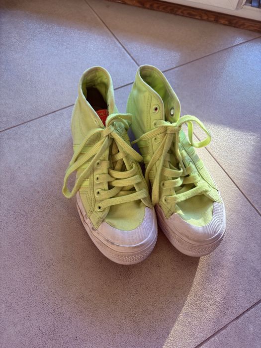Buty adidas neonowe