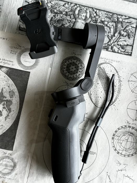 Estabilizador DJI Osmo Mobile 3 Combo