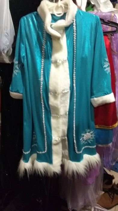 Новорічні костюми одним лотом