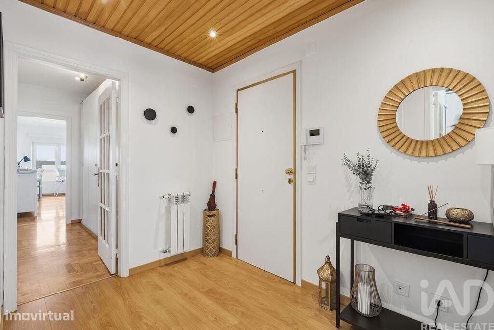 Apartamento T2 em Queluz e Belas de 107 m2