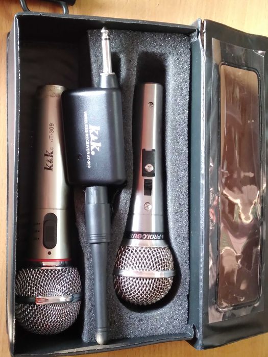 DWA mikrofony - w tym jeden bezprzewodowy/ Polecam - sprawne /