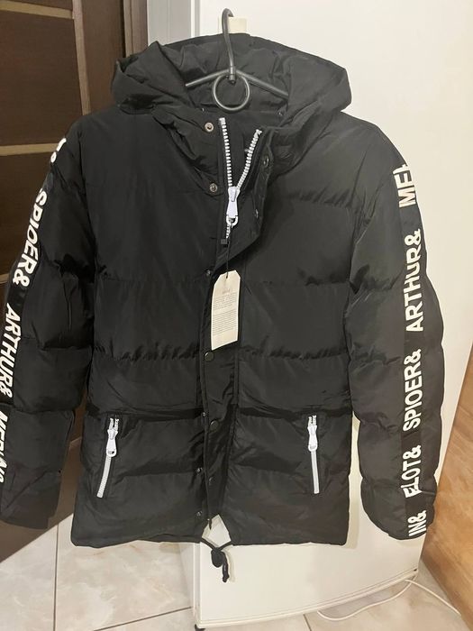 Нова підліткова куртка