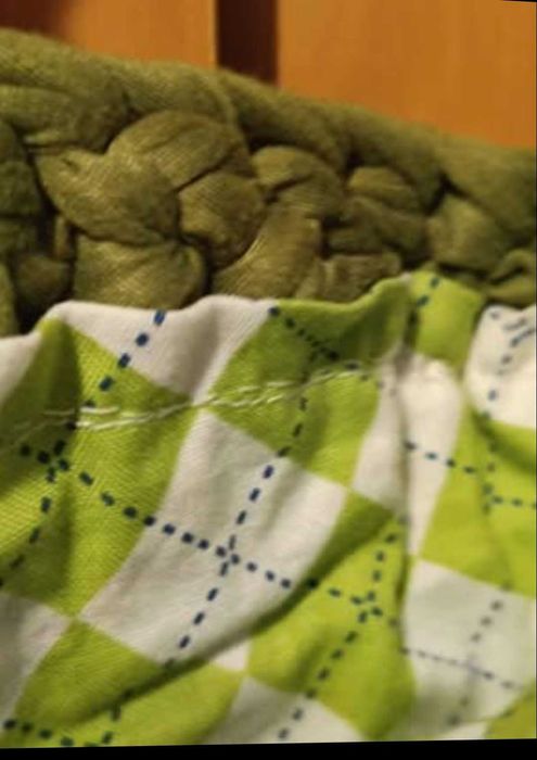 Mala de senhora feita em trapilho