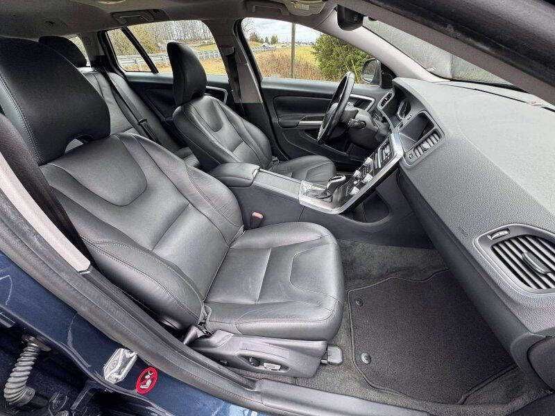 2015 Volvo V60 T5 Drive-E Premier