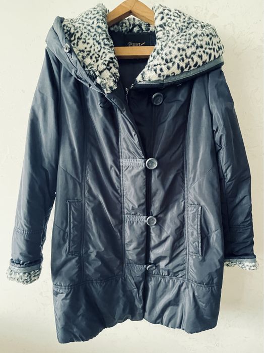 Куртка жіноча