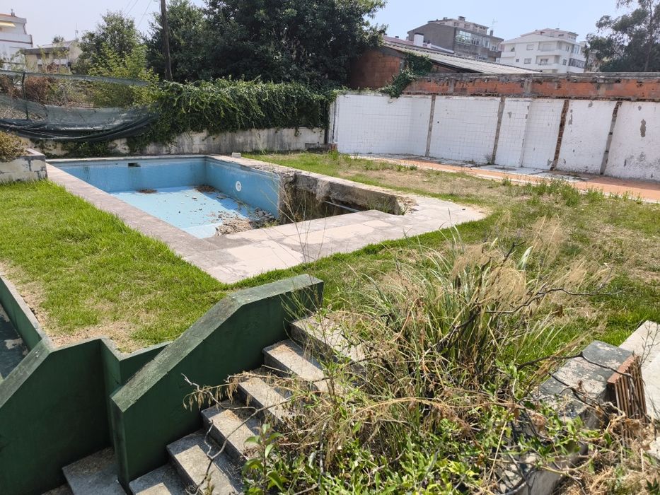 Terreno para venda em São João da Madeira.