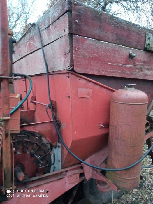 Продається 4-х рядкова картоплесаджалка