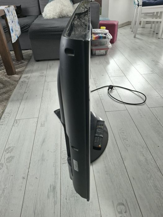 Telewizor płaski LG 37 CALI MODEL 37LD420