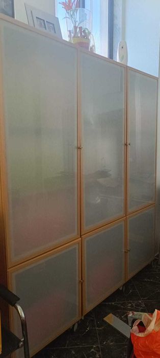 Móvel IKEA portas foscas