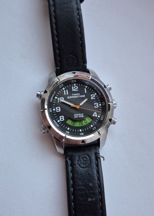 Zegarek Timex Expedition T49827 opis