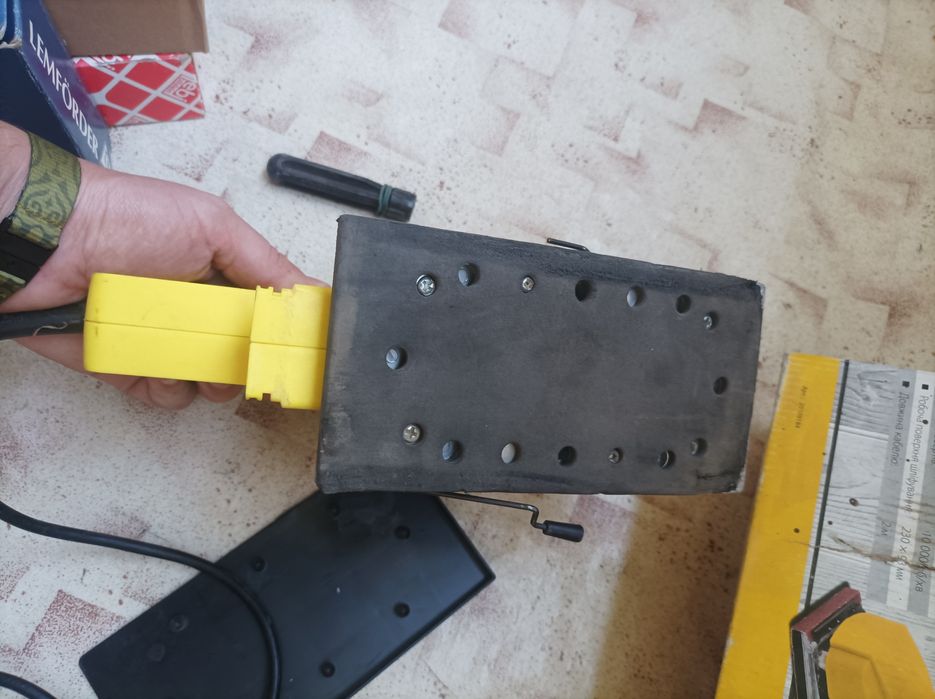 Шлифовальная машинка. Compass