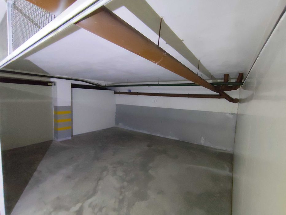 Box 28m2 oliveira do Douro - Venda ou arrendamento