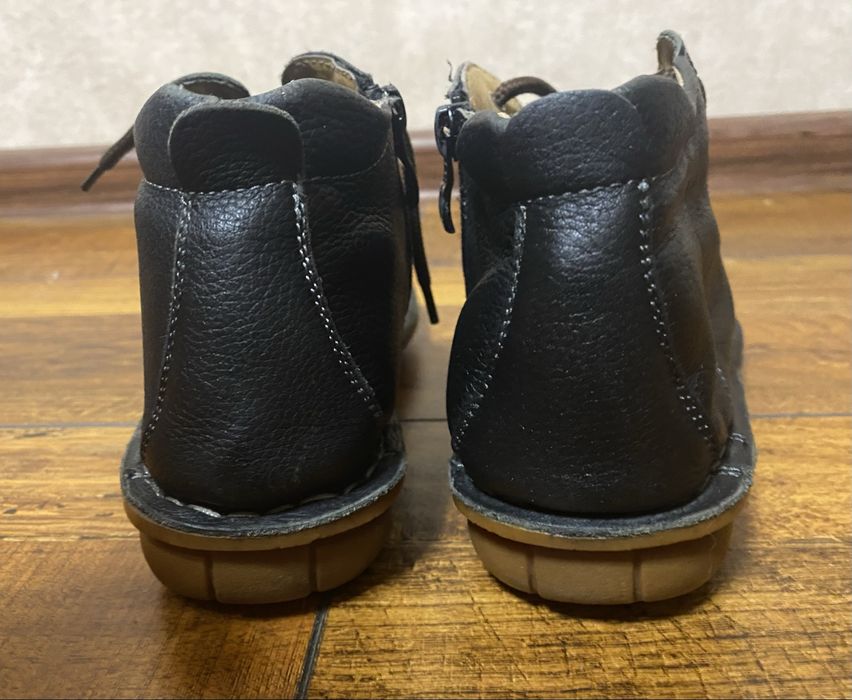 Ботинки  жіночі демі р 39 вуст 25 см з натур.  шкіри і курточка демі