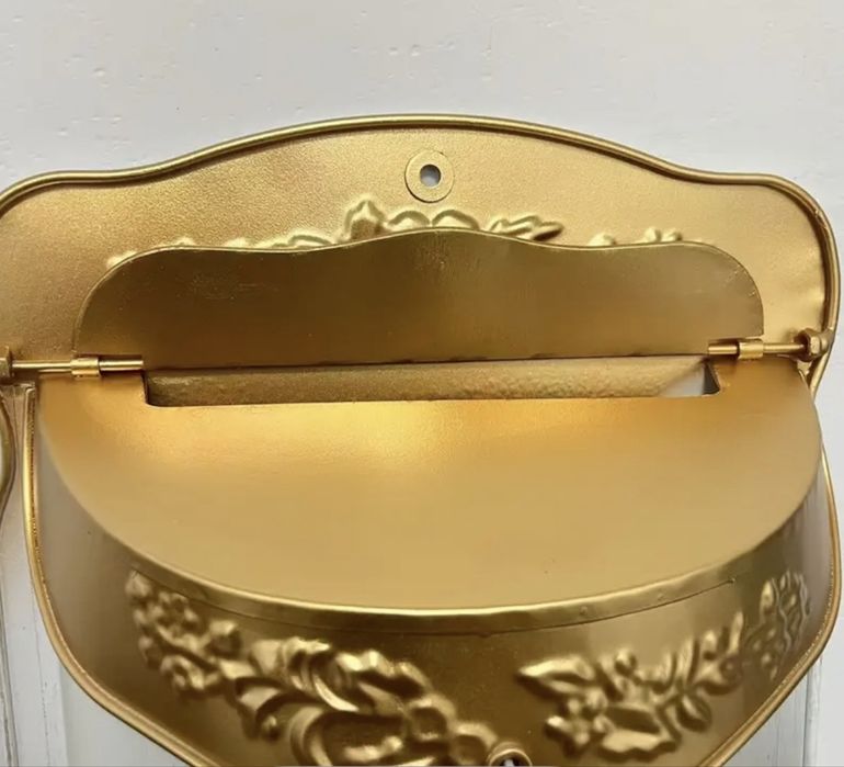 Поштова скриня , гарний почтовый ящик ,