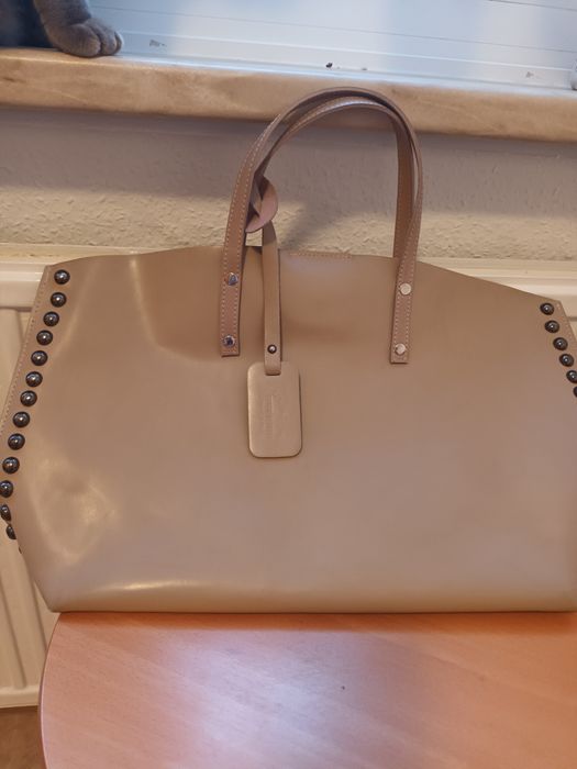 Продам сумку,натуральная кожа,Италия