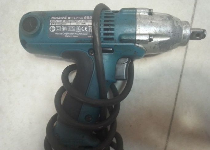 Ударный гайковёрт Makita