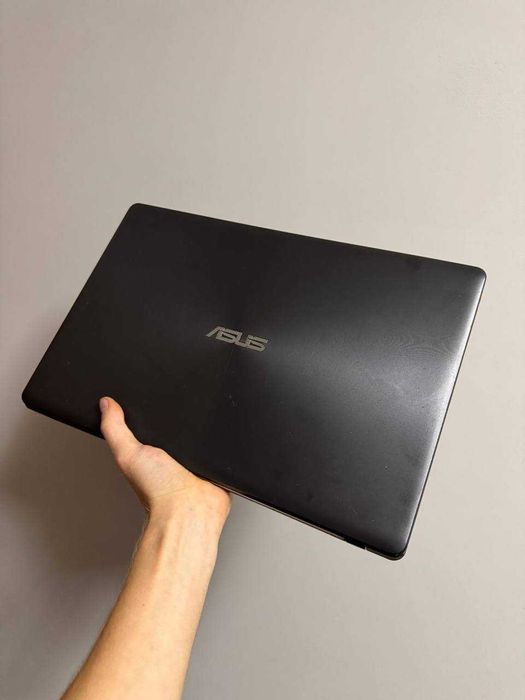 Ноутбук 15.6' Asus X550CA/Pentium 2117u/4GB/HDD 250GB/батарея/зарядка