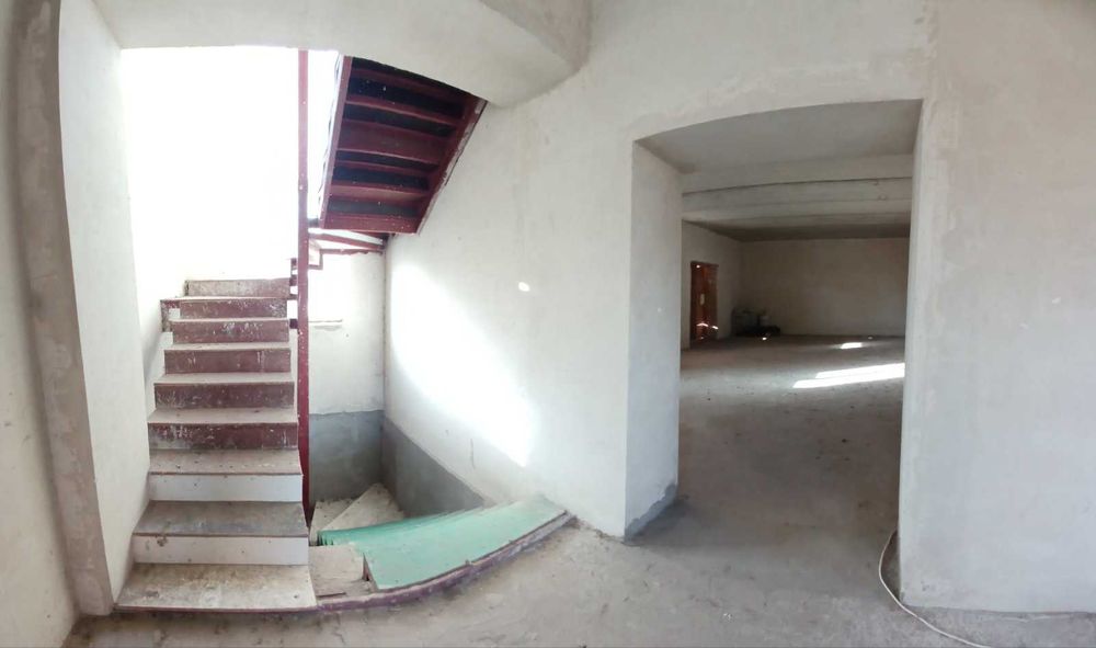 Крушинка буд. 373м.кв. + гараж 58м.кв. 20 соток ПОРУЧ З ОЗЕРОМ