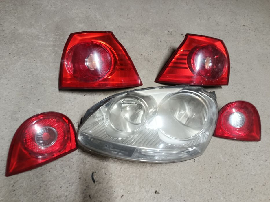 Задні стопи  Volkswagen golf 5