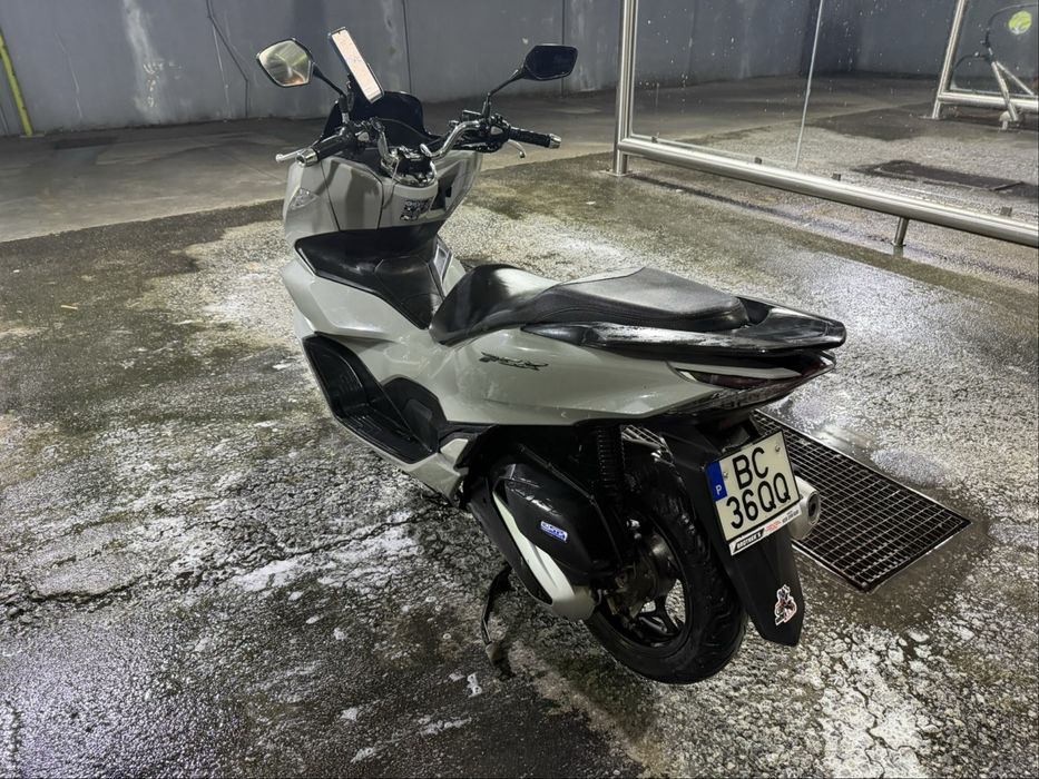Mota honda pcx  bom
