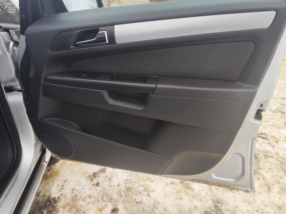 Продам Opel ZAFIRA 2005г.1.8 ГБО-4