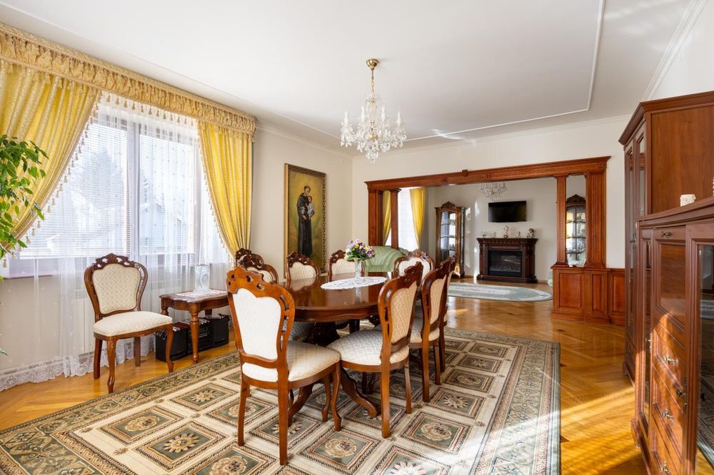 Будинок з Ремонтом, Зимна Вода, Львів