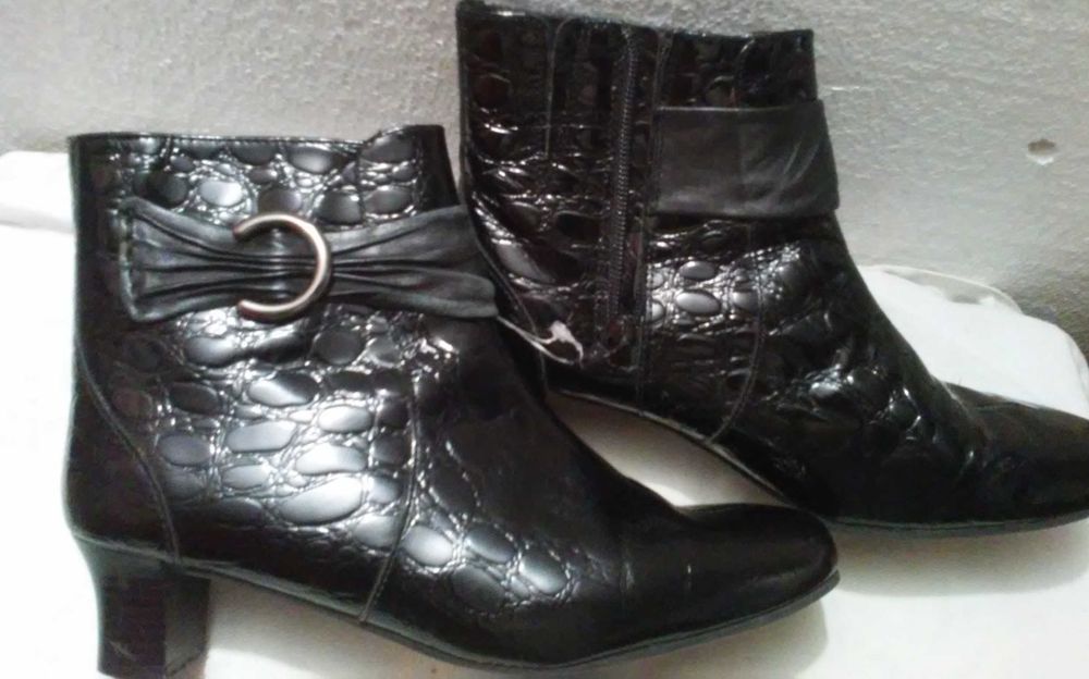 buty botki/ kozaczki markowe HOTTER- SKÓRA lakierowana 38/39