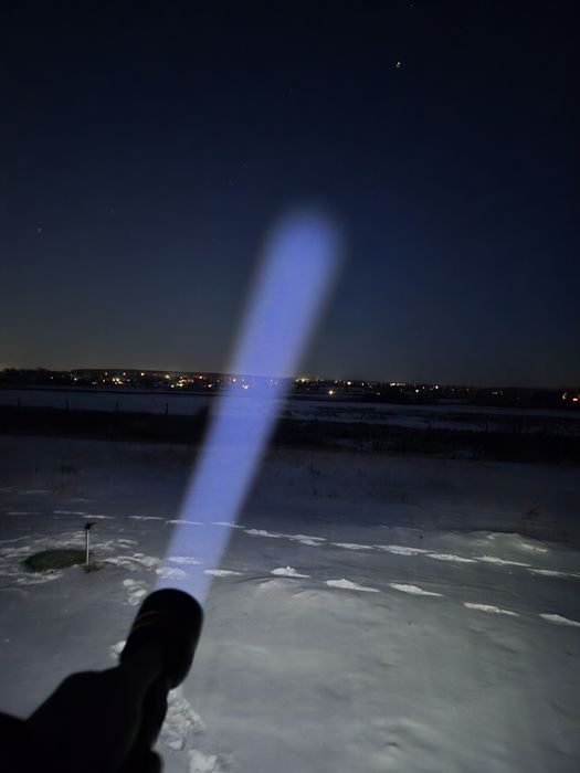 Продам фонарик Kensun.