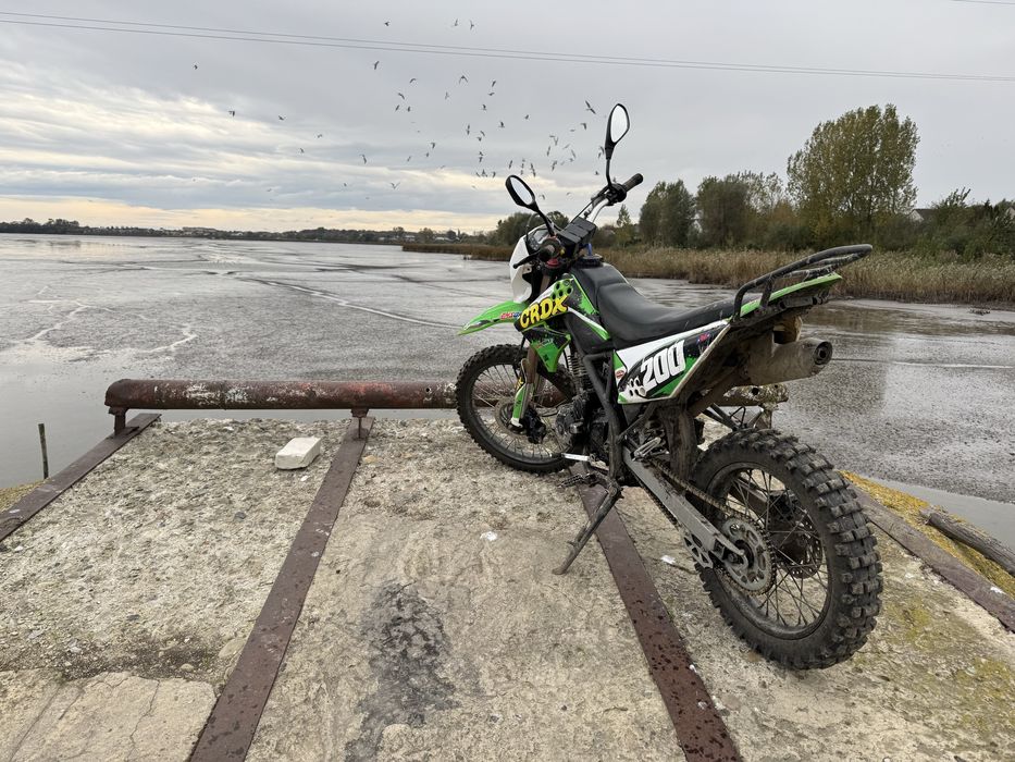 Мотоцикл ендуро крос SkyBike CRDX 200