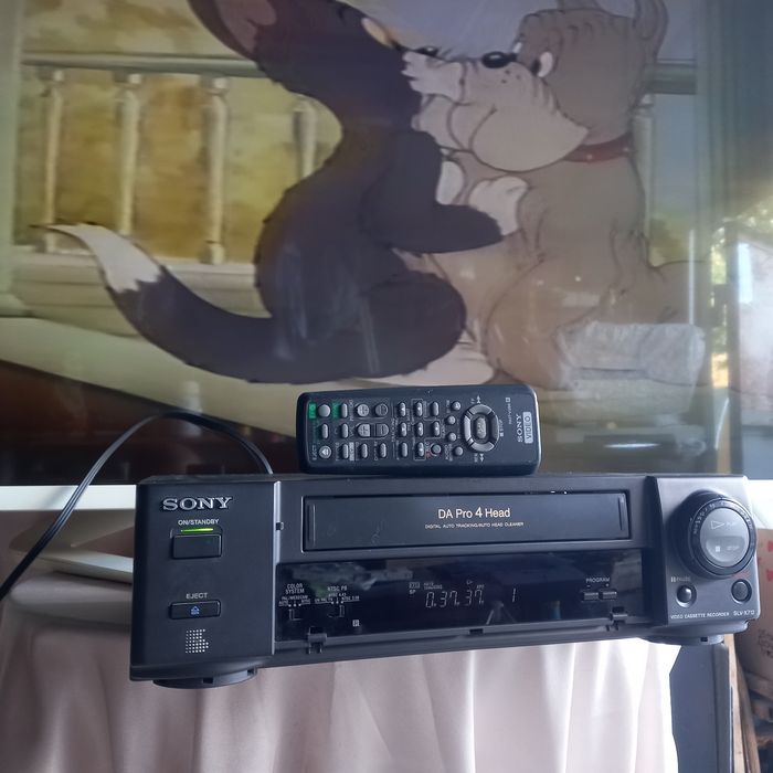 Видео магнитофон SONY SLV-X712SG
