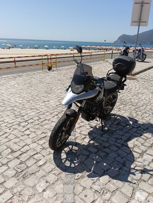 Moto UM Adventure 125 ótimo estado