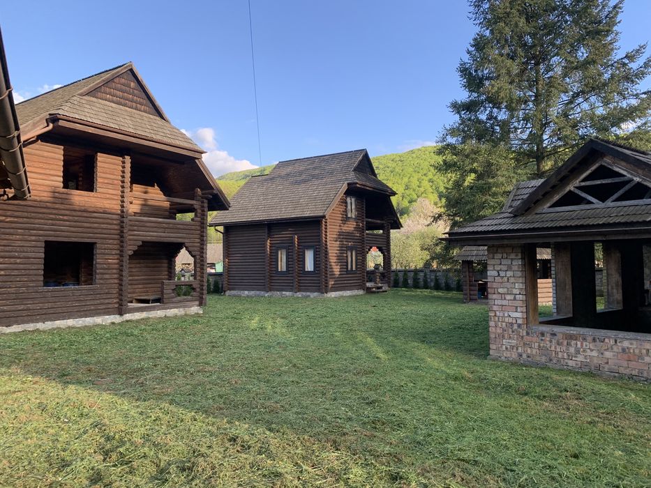 Продаж відпочинкового комплексу у карпатах!