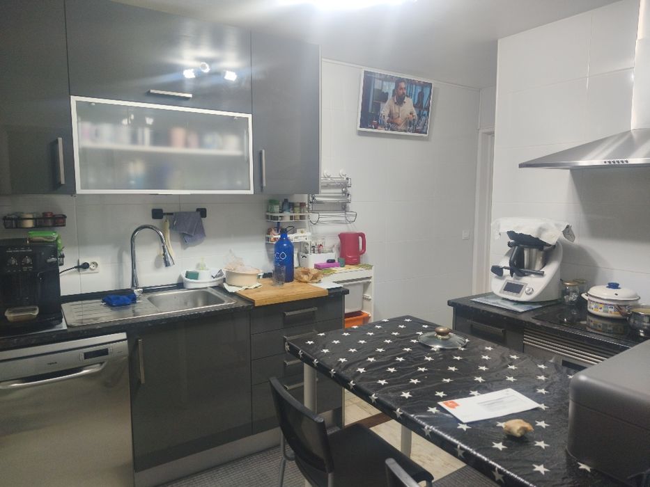 T3  duplex junto ao metro  matosinhos