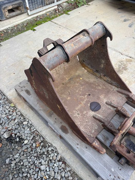 Szybkozłącze + łyżka 60cm do minikoparka 5t.
