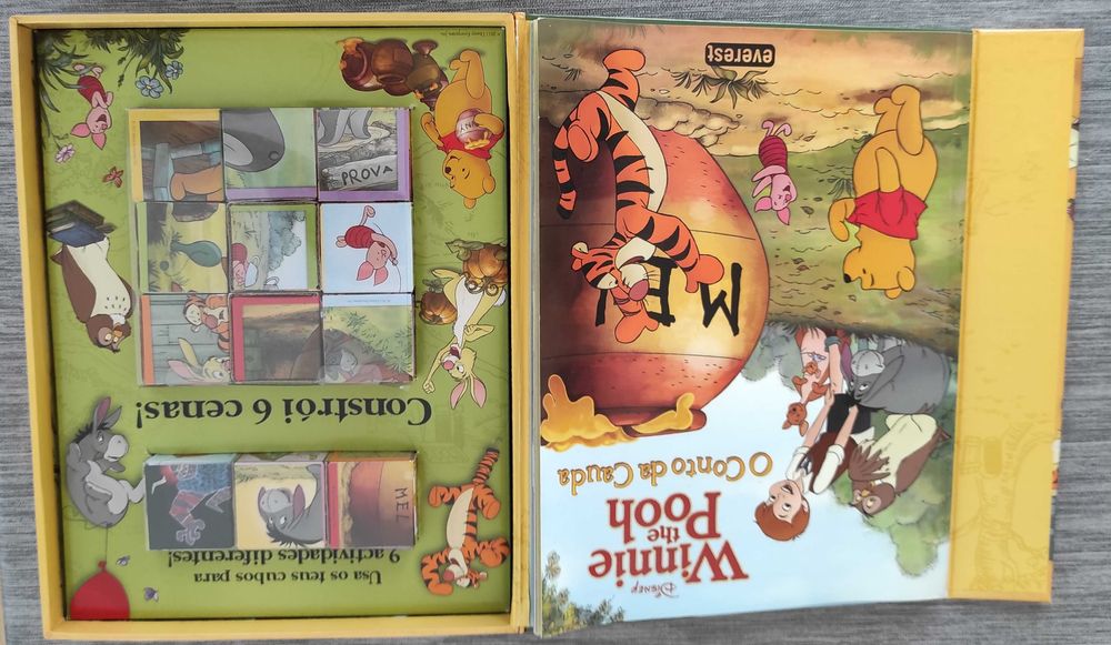 Pooh - Book with Puzzle Cubes