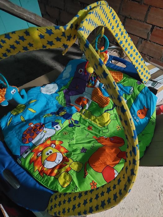 Tapete de atividades para bebe
