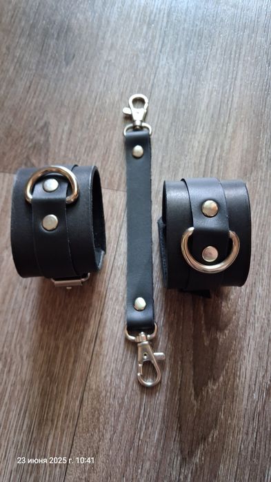 Браслеты для двоих для игр в виде наручники из натуральной кожи