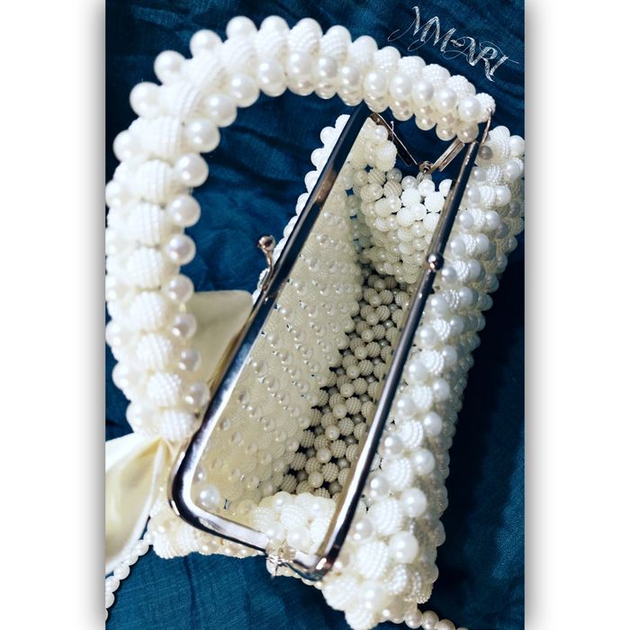 Perełkowa torebka , kopertówka