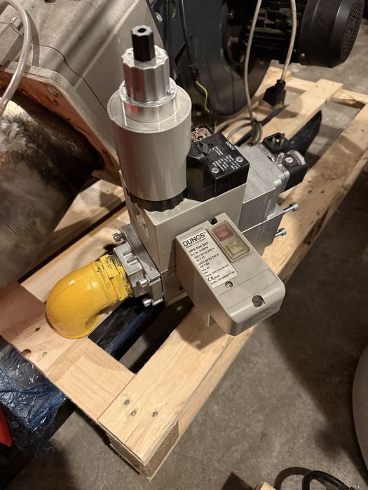 Palnik olejowo-gazowy Riello RLS 70 814 kW 2 szt