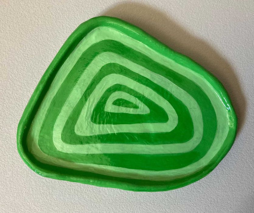 Peça Decorativa Artesanal 'Esvazia-Bolsos'