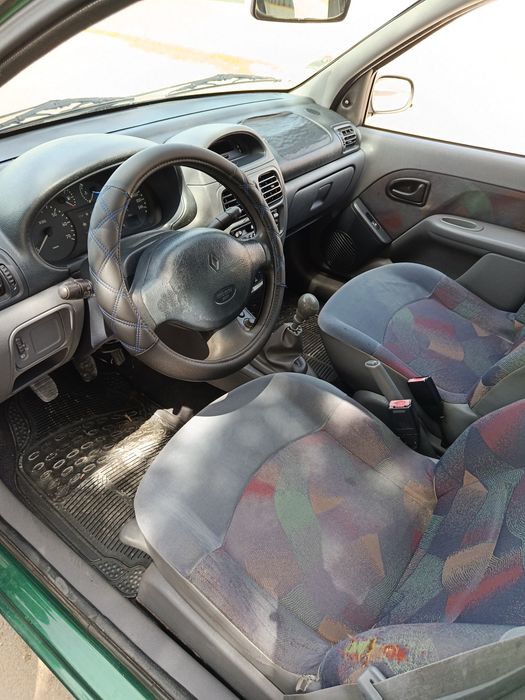 Renault Clio 1.2 impecável