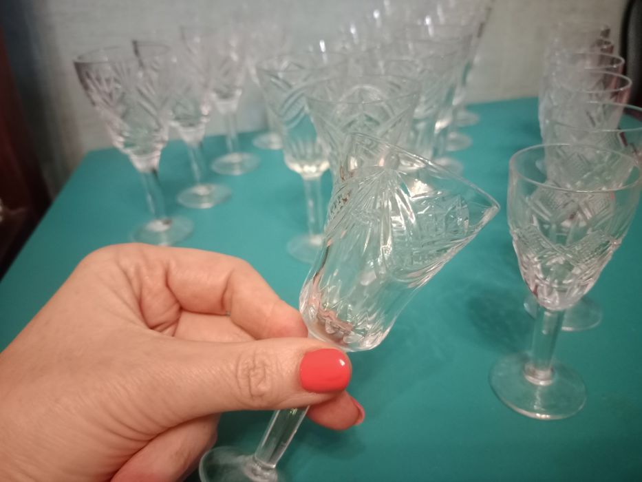 Кришталеві рюмки на ніжках, київський кришталь