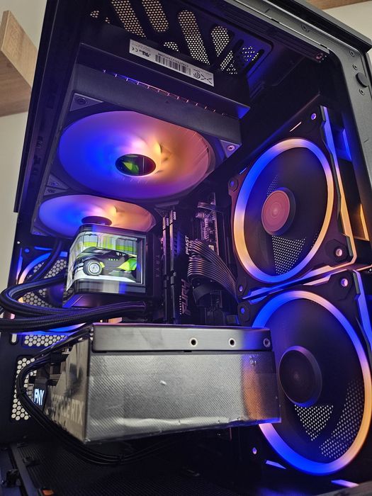 Ryzen 9800X3D RTX 4080 Super 16 GB 64 DDR5 4TB komputer gamingowy