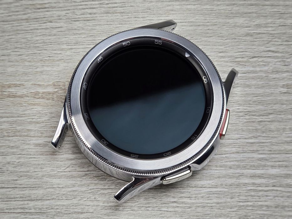 Смарт-годинник Samsung Galaxy Watch4 Classic 42mm Silver • На запчастини!