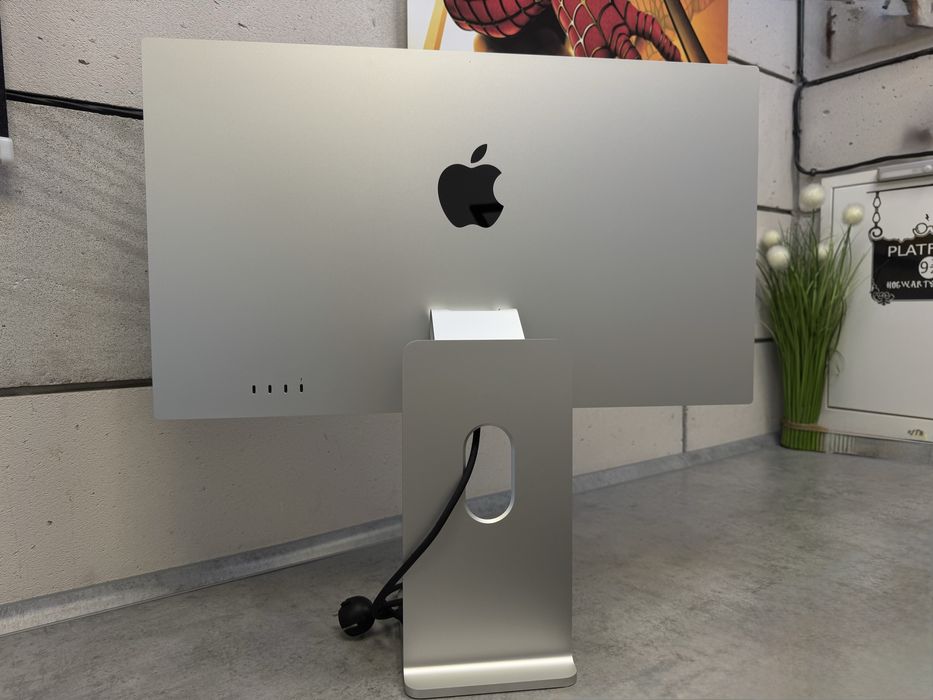 Apple Studio Display