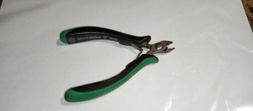 Кусачки для ногтей