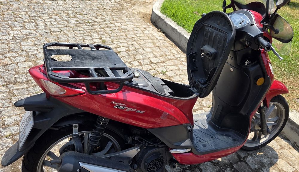Vendo Motos 125  suzuki ou  sym