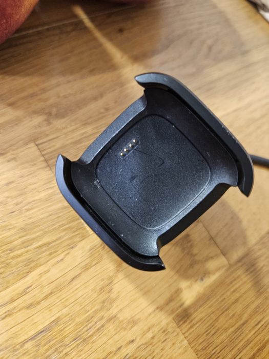 Fitbit versa 2 .