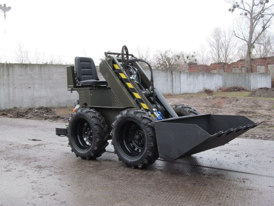 Міні навантажувач з двигуном V2, мінітрактор, мінінавантажувач