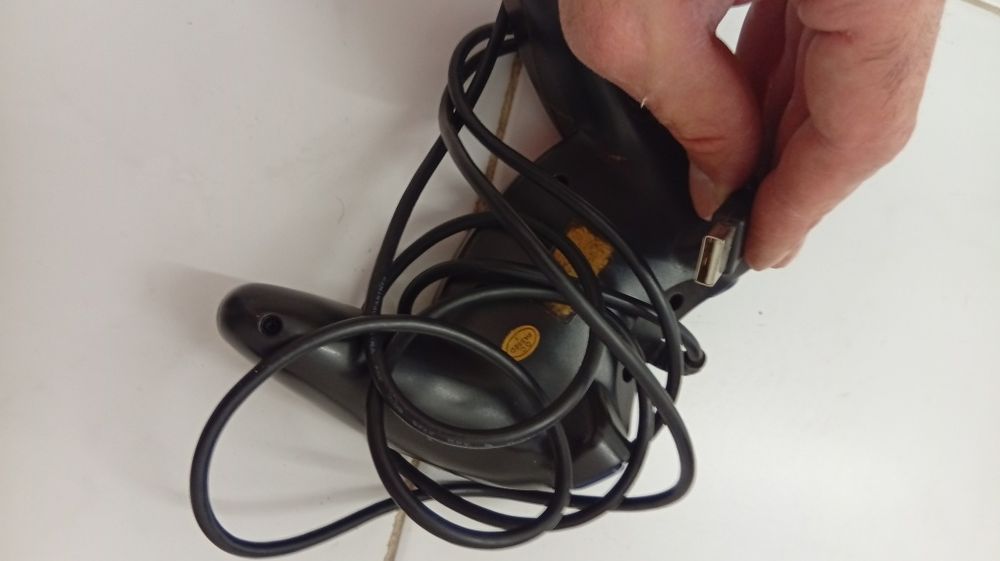 Comando retro antigo de videojogos Trustmaster